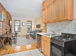 333 W 21st St APT 3RW, New York, NY 10011