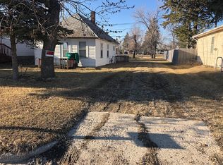 105 11th Ave, Langdon, ND 58249