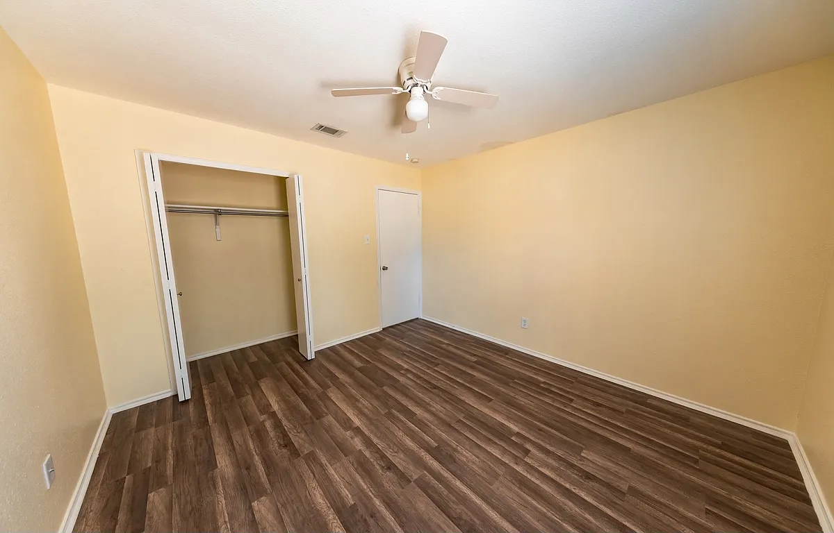 Building Photo - 11403 Red Feather Ln