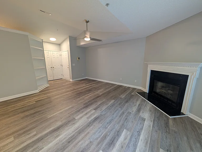 132 Rivertree Ln — Photo 7