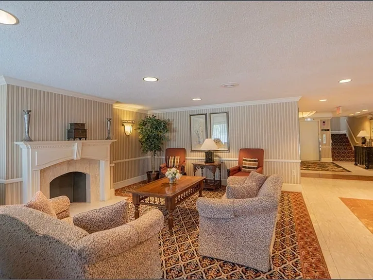 1002 Paradise Rd #PHH — Photo 16
