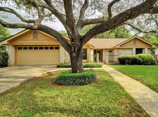 402 Willow Wood Dr, Pflugerville, TX 78660