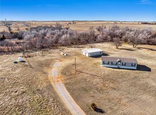 11753 N 2070th Rd, Canute, OK 73626