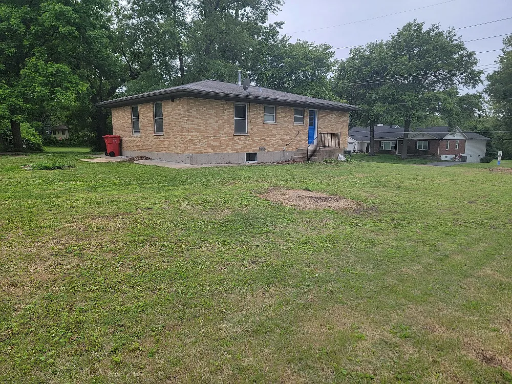 Building Photo - 6128 Fee Fee Rd