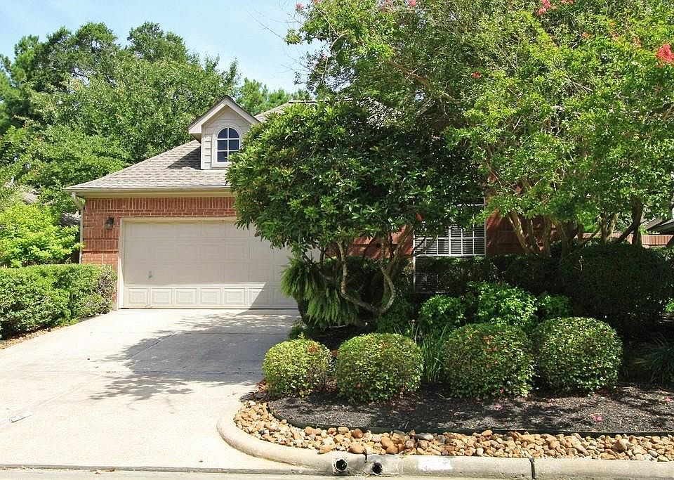 Immaculate One Story, Three Bedroom Home Backs to the Beautiful Greenbelt!! A lushly landscaped fron