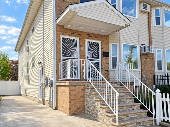 10712 178th St, Jamaica, NY 11433