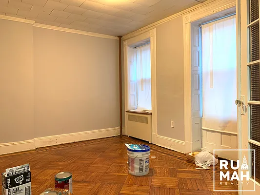 Rented by Rumah Realty Inc | media 12