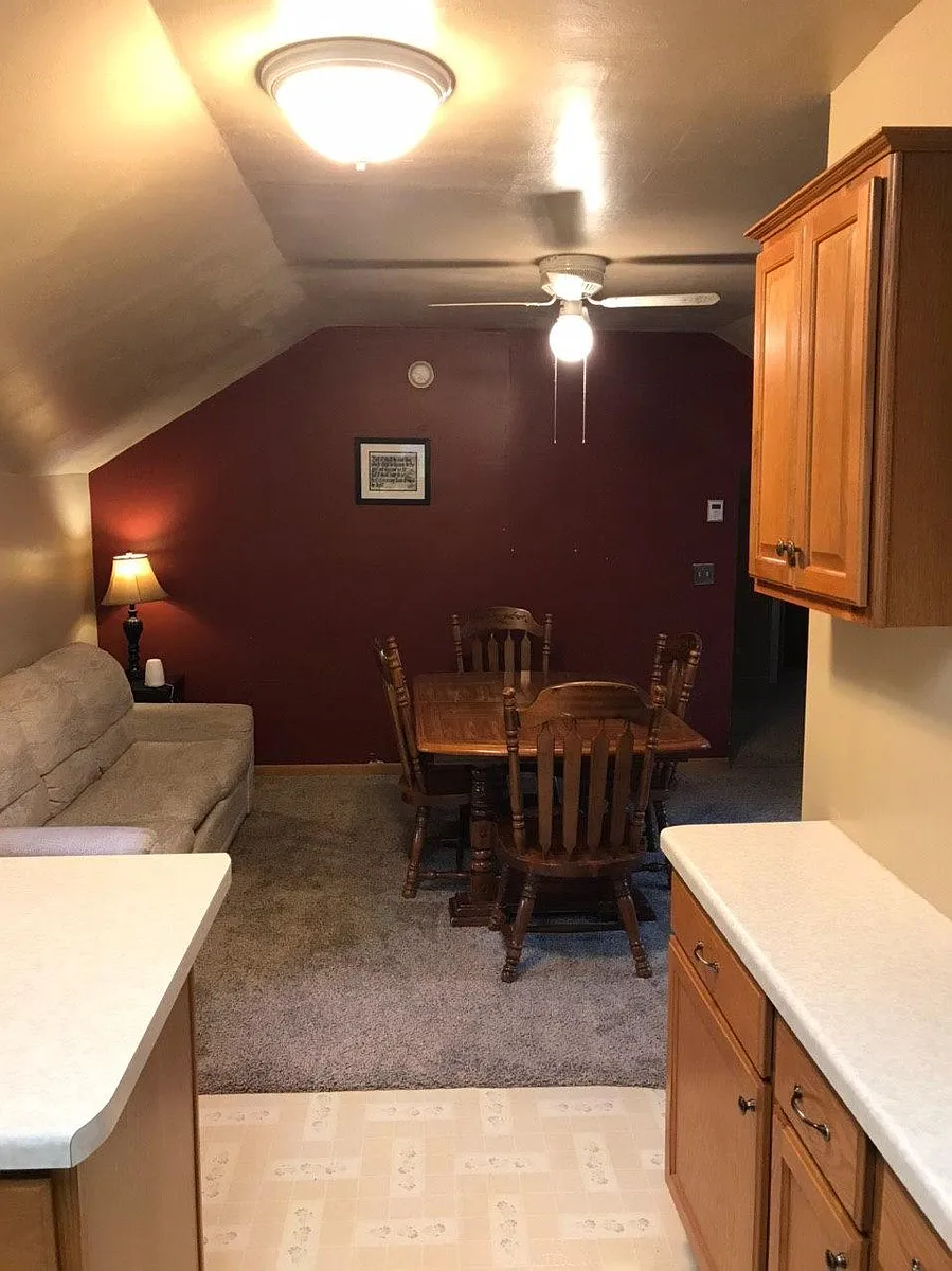 Building Photo - 1004 S River St #2
