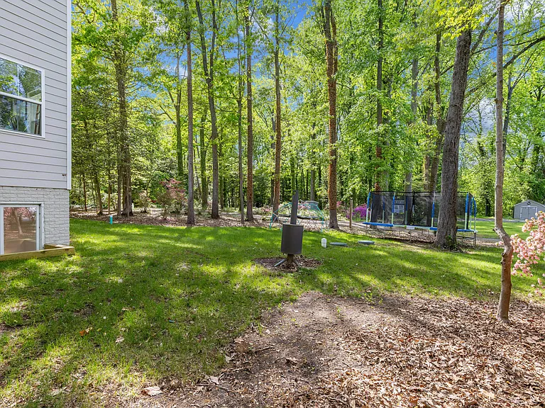 916 Waterview Dr — Photo 25