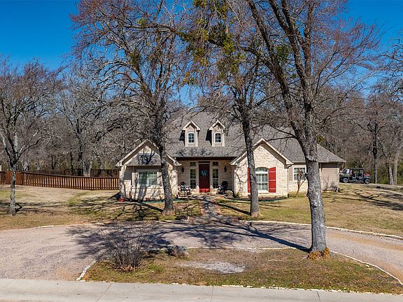 2nd image of 377 Quail Hill Rd