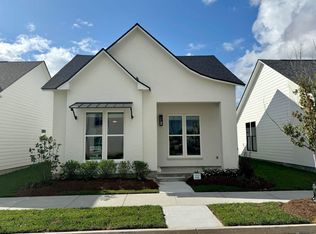 9976 Couret Dr, Baton Rouge, LA 70818