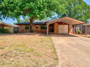 325 Redstone Ct, Noble, OK 73068