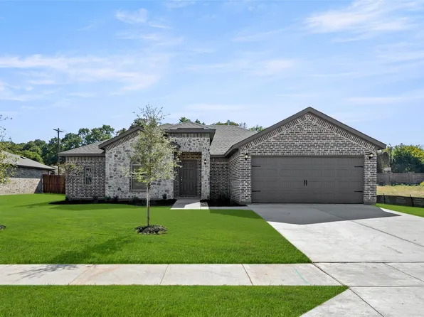 904 Granite Dr, Azle, TX 76020