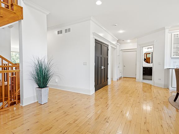 5th image of 39542 Orchard Bluff Ln