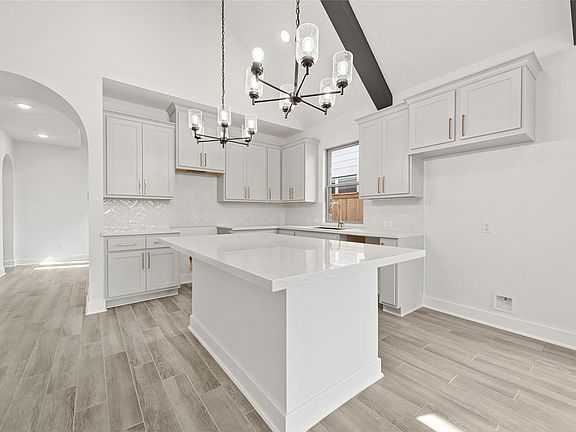 5th image of 26420 E Skylight Brook Cir