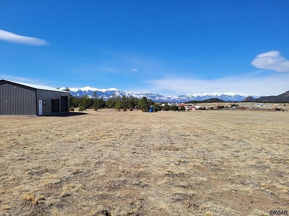 2nd image of 154 Blazing Saddle Trl