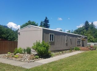 52 Cheryl Ln, Carson, WA 98610