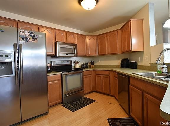 5th image of 31203 Alexa Dr #1