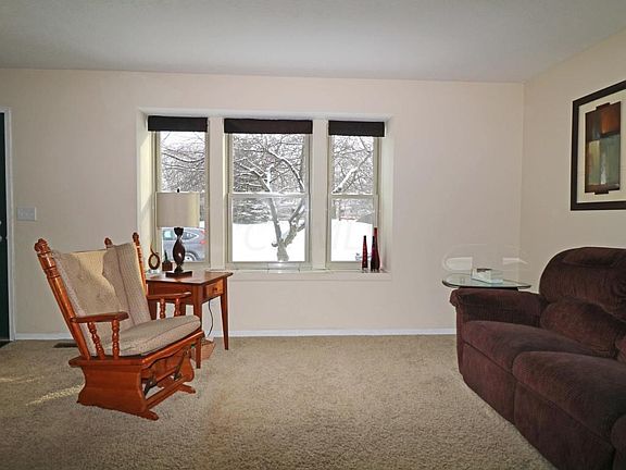 2nd image of 7621 Moorlane Dr