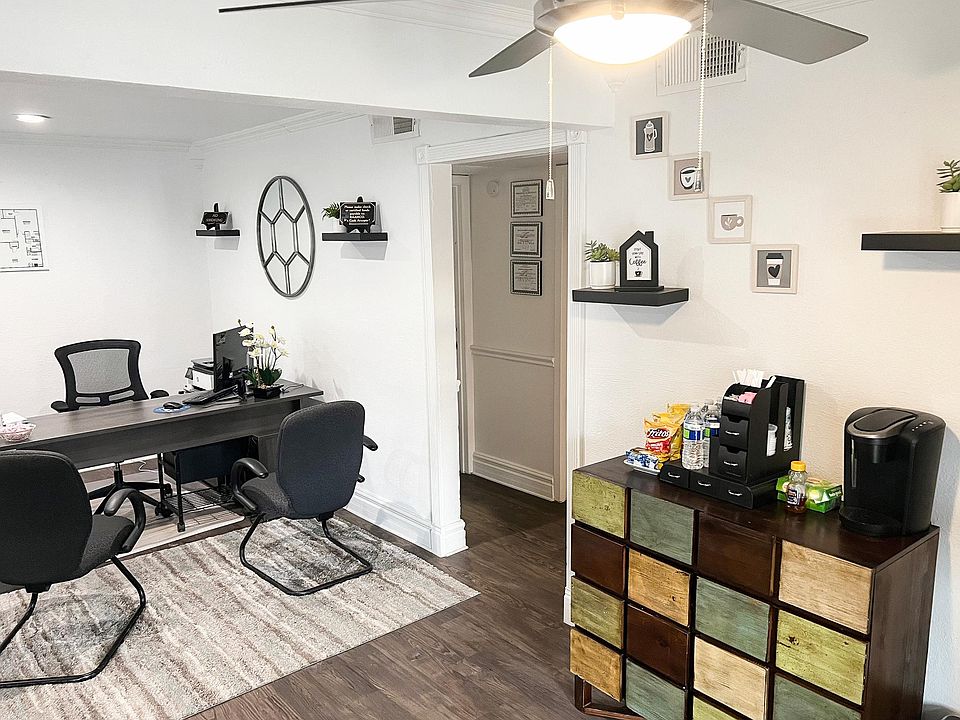 Finley Square 2434 Finley Rd Irving TX Zillow