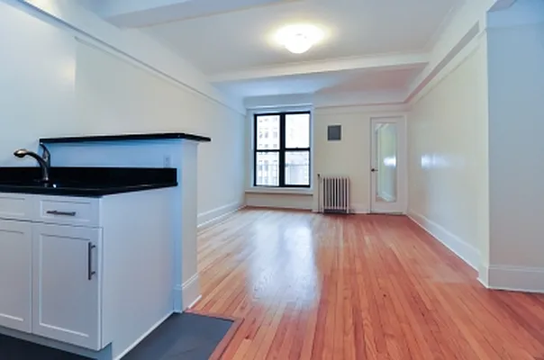 Rented by Citi Habitats | media 10