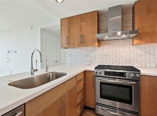 300 Bowie St APT 3106, Austin, TX 78703