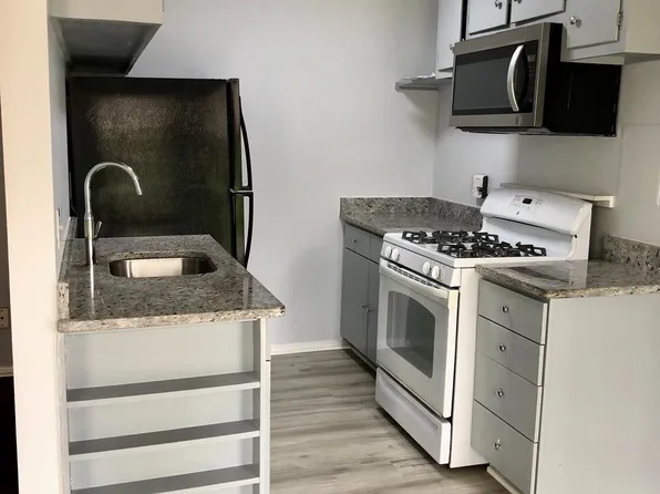 4939 Americana Dr APT 108, Annandale, VA 22003