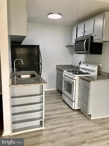 4939 Americana Dr #108 Photo 1