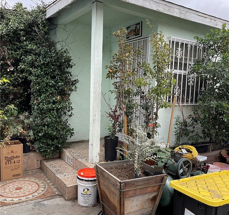 1st image of 1032 W Dolores St