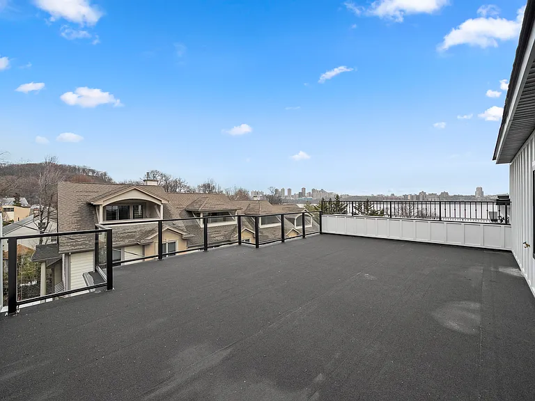 1456 River Rd #B — Photo 32