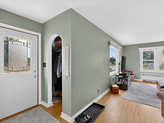 5th image of 703 N Marshall St