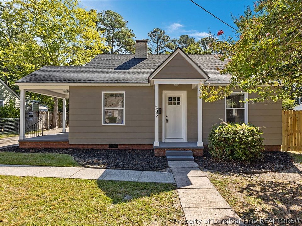 1st image of 205 Pinecrest Dr