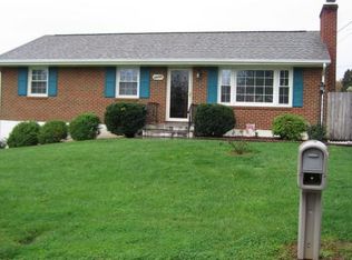 2448 Rollingwood Dr, Salem, VA 24153