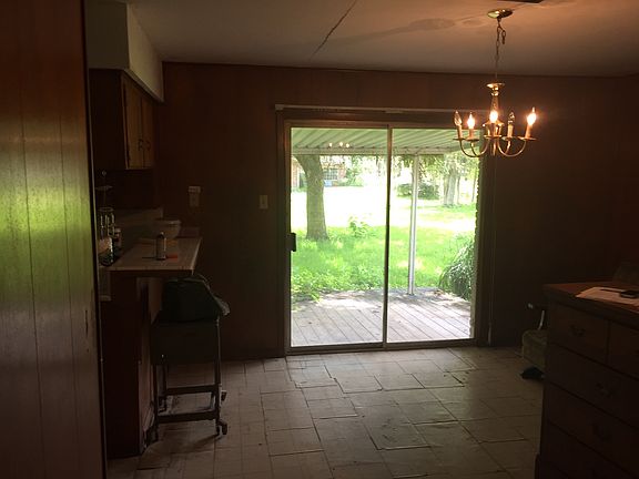 5th image of 200 Belton Ln