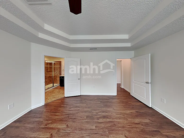 2433 Adams Lake Blvd — Photo 14