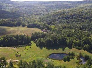 842 Tamarac Rd, Troy, NY 12180