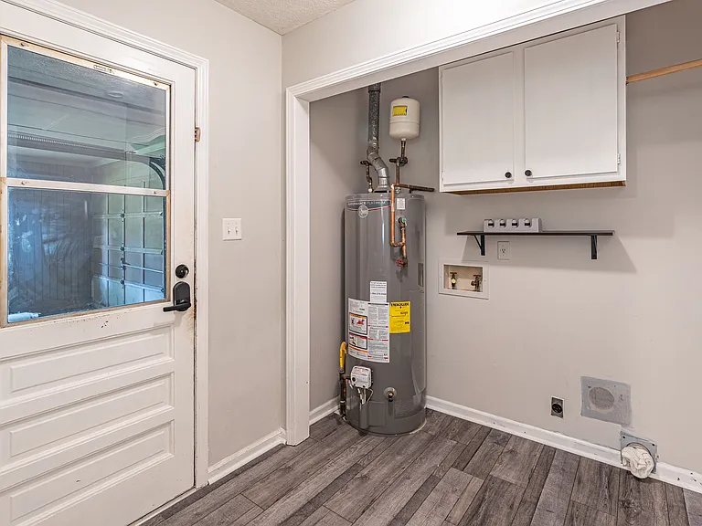 1708 Norton Estates Cir — Photo 30