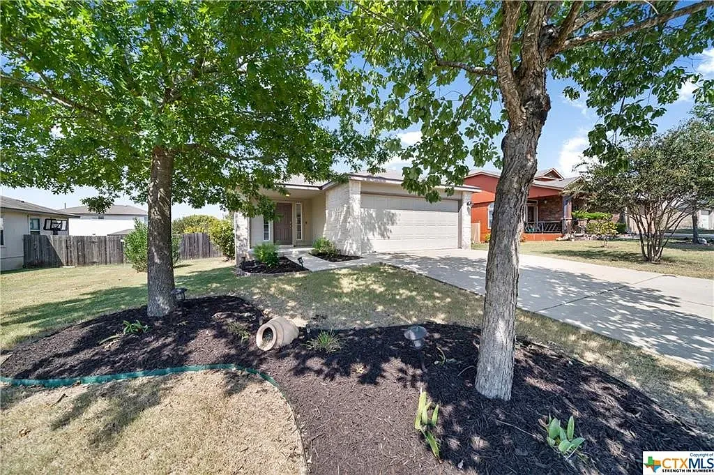 Building Photo - 313 Wimberley St