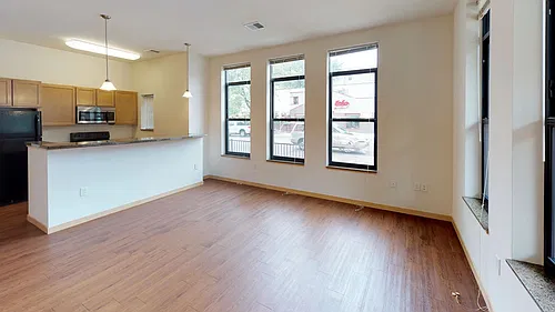 Floor plan 602 W Main St