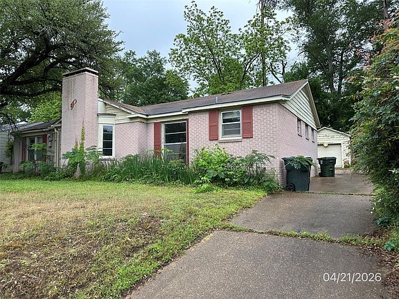 3rd image of 1314 S Azalea Dr
