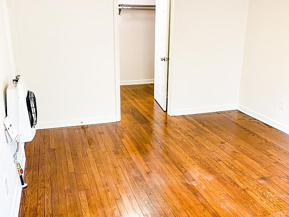 5th image of 315 E Melrose Dr APT D