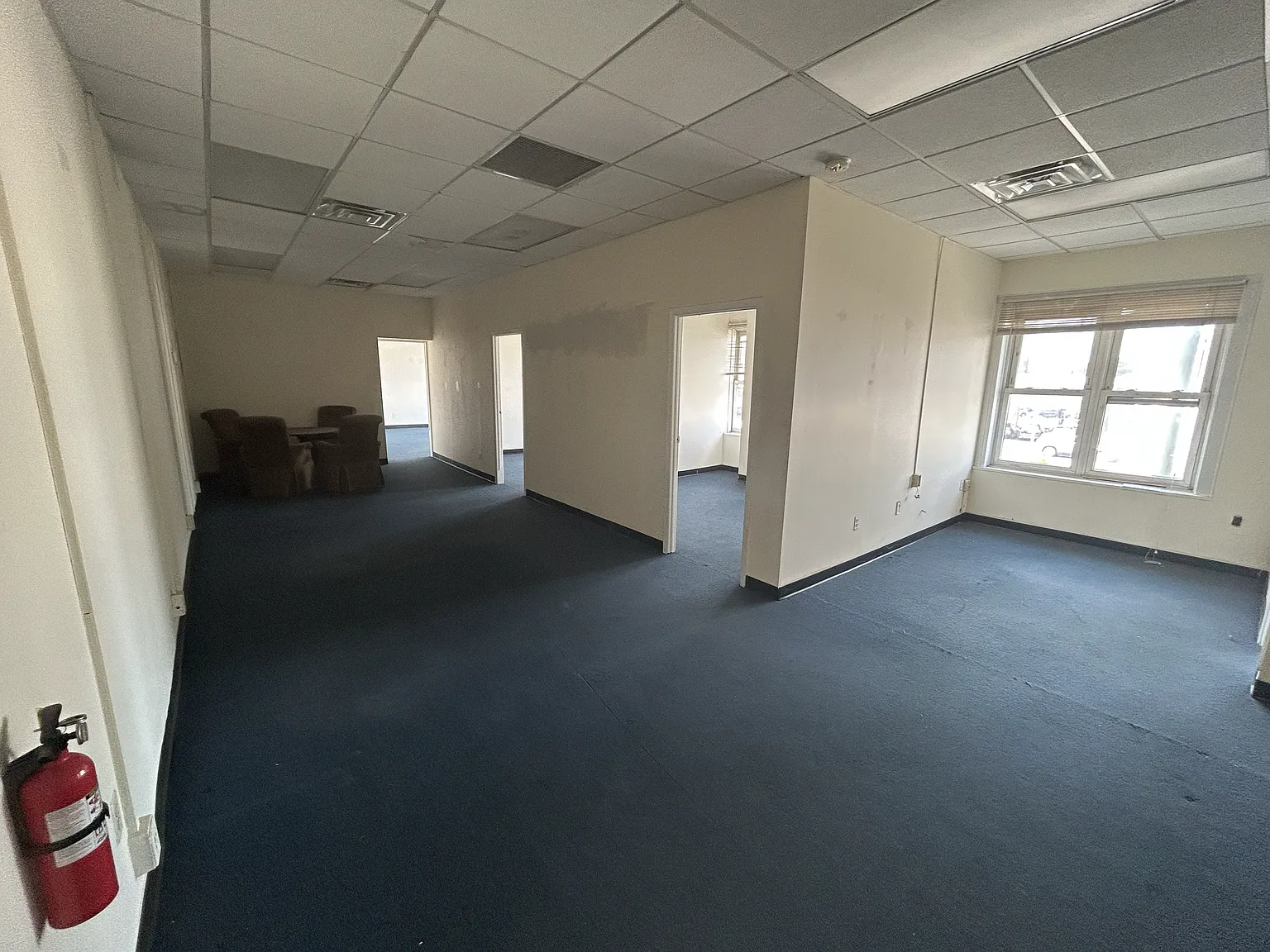 2 bed, 7500 sqft, $4,000 — Photo 2