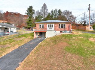 346 Midway Dr, Bristol, TN 37620