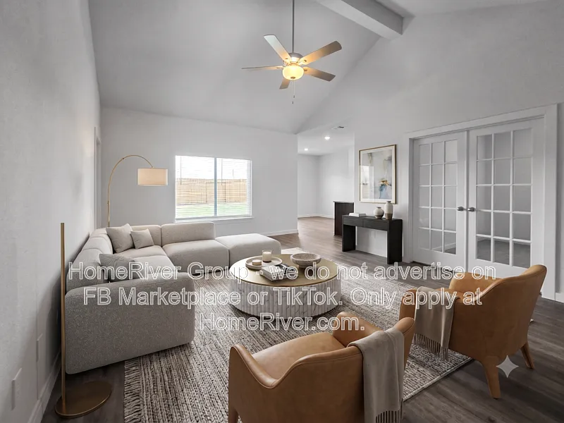 4 bed, 2.0 bath, 1658 sqft, $2,395 — Photo 2