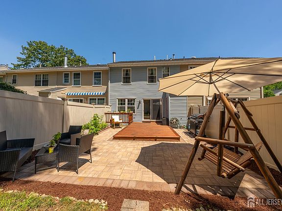 3rd image of 35 Byrnes Ln E