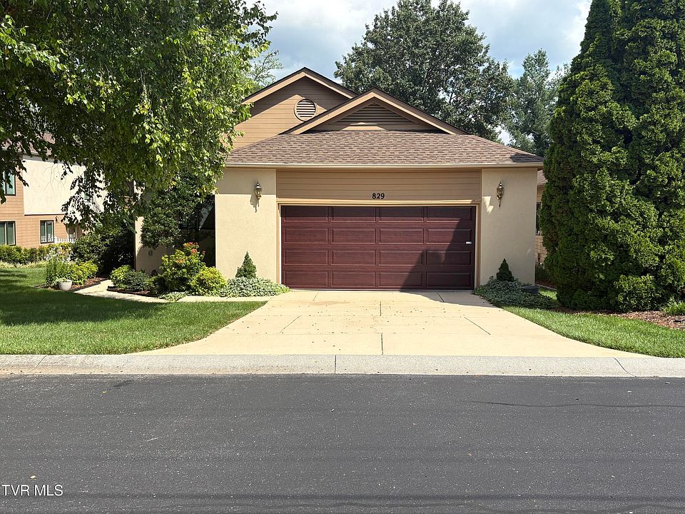 1st image of 829 Xanadu Ct