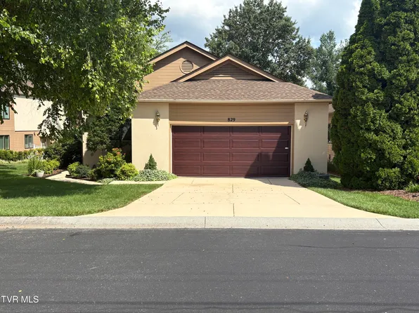 829 Xanadu Ct, Johnson City, TN 37604