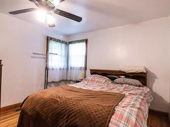 5th image of 1112 Fairmount Ave
