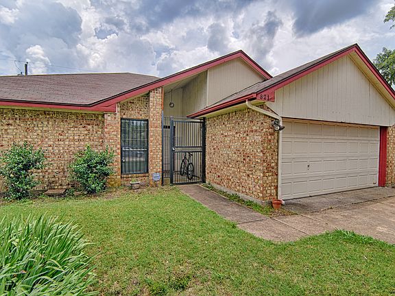 4th image of 821 Simon Dr
