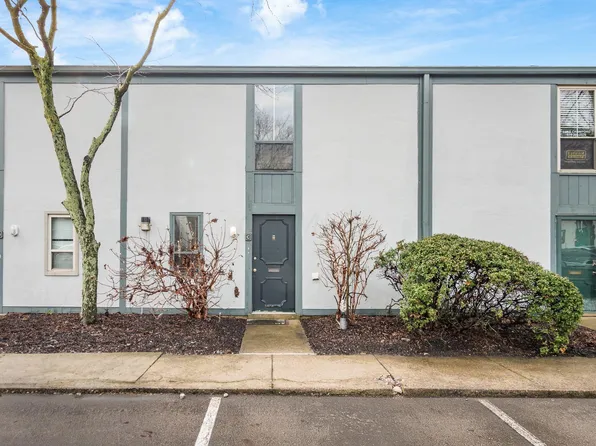 1014 Galliton Ct APT C, Columbus, OH 43220